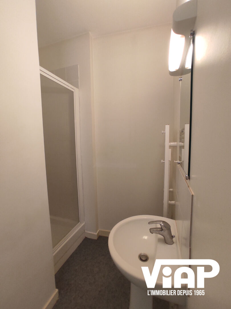 Photo T3 DE 53 m² CENTRE VILLE image 3/5