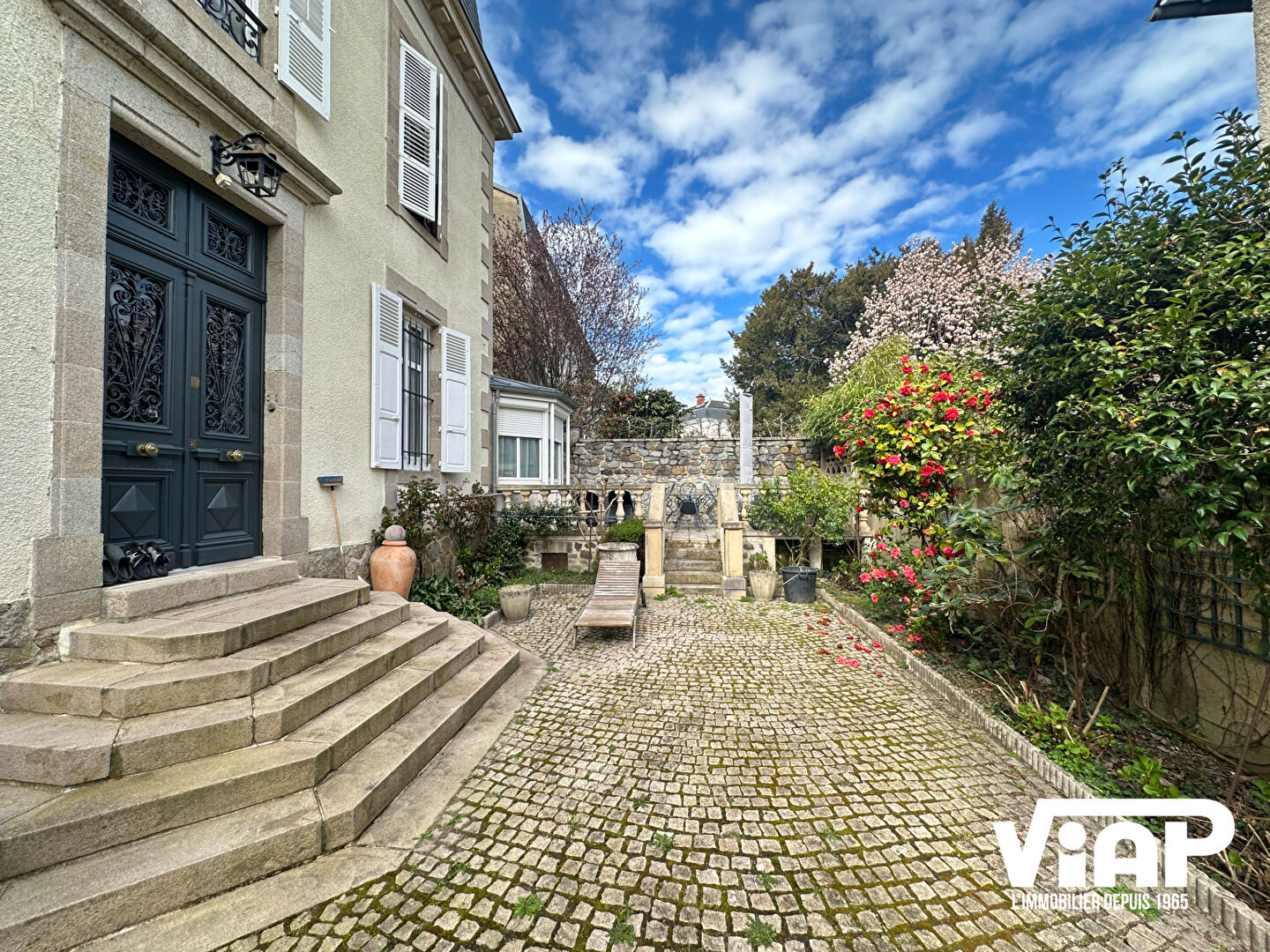 Photo LIMOGES - SQUARE DES EMAILLEURS image 2/6