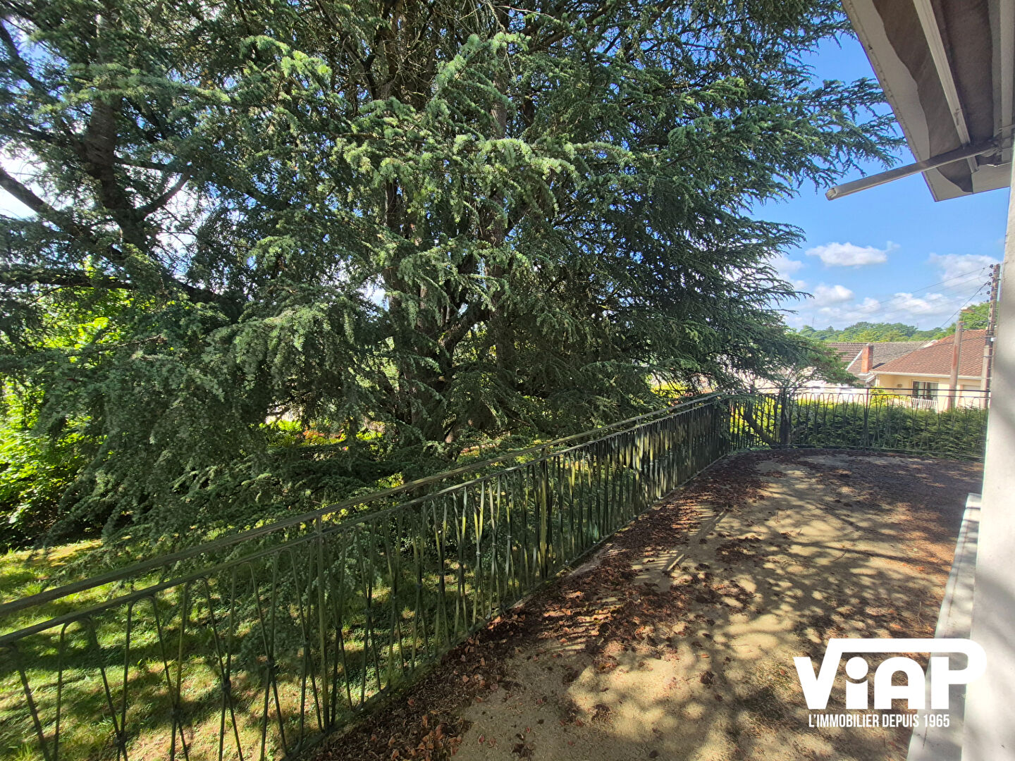 Photo Maison des années 60 dans le centre de saint Junien image 3/6