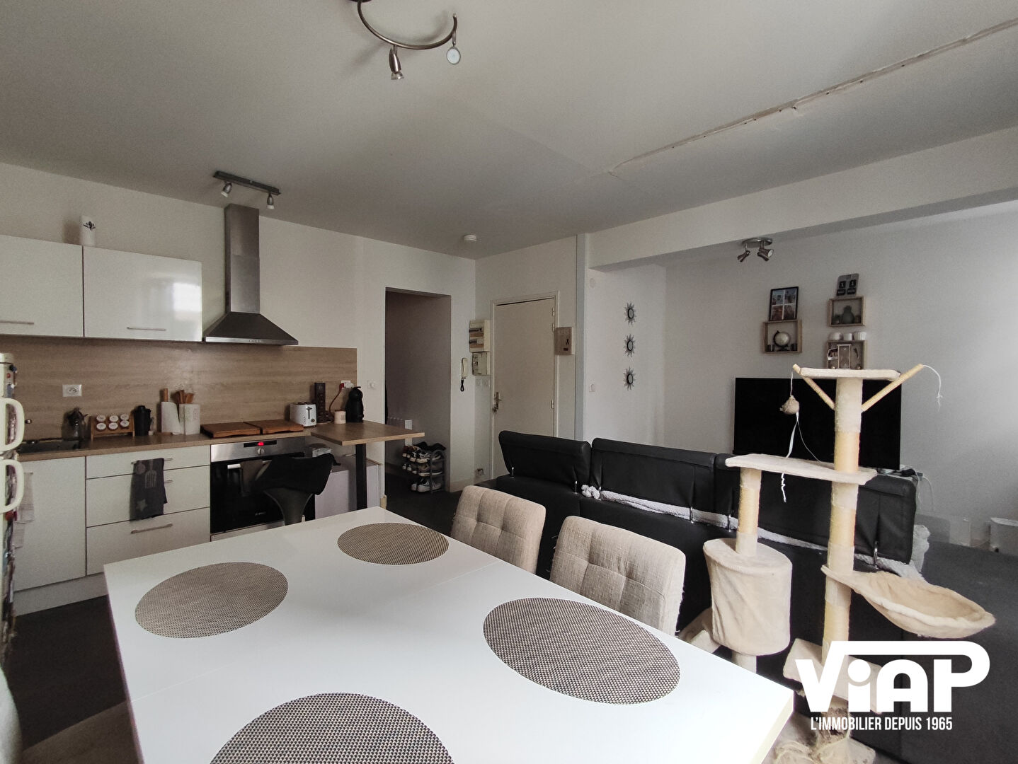 GRAND T2 A PROXIMITE DU SECTEUR MONTJOVIS