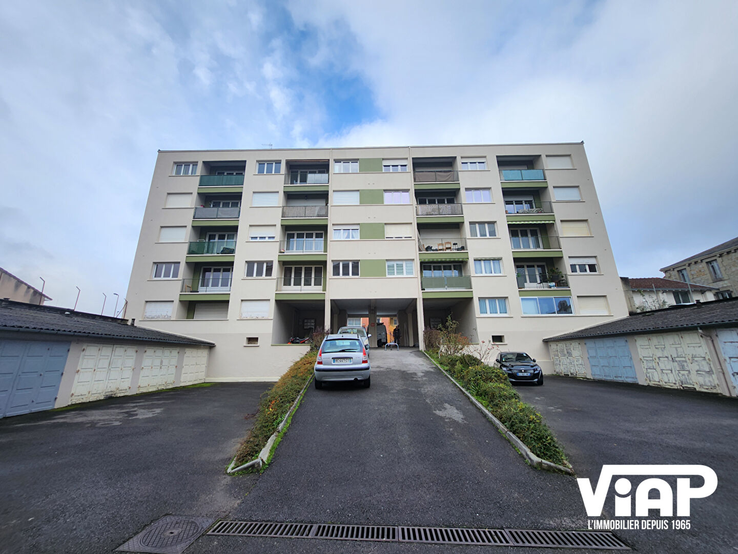 Photo Quartier Gare, appartement avec balcon image 1/6