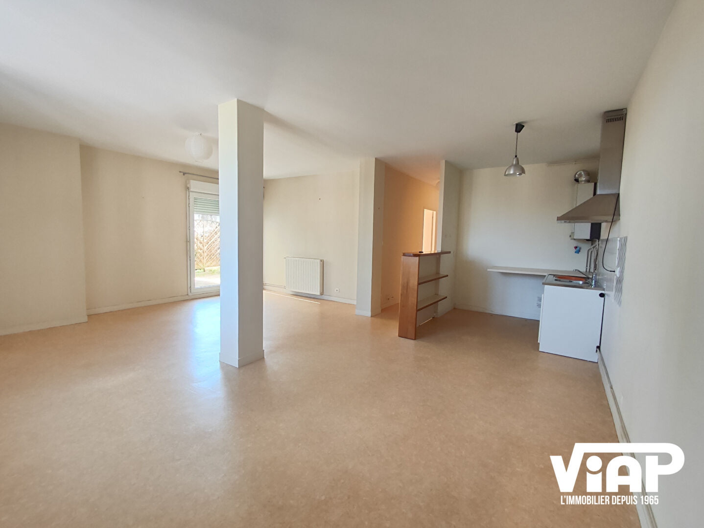 Photo T3 AVEC TERRASSE PROCHE DENIS DUSSOUBS image 2/6