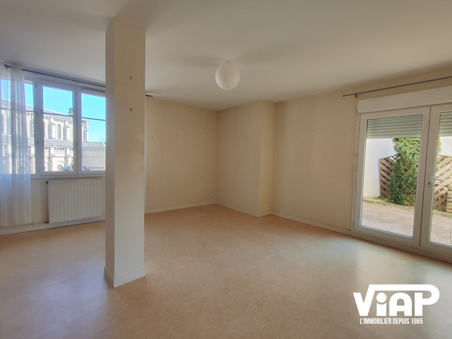 Photo T3 AVEC TERRASSE PROCHE DENIS DUSSOUBS image 5/6