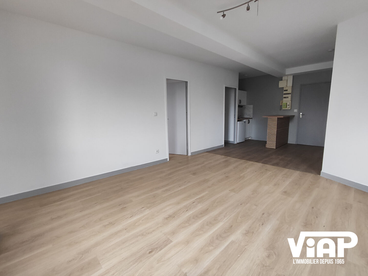 Photo T3 REFAIT A NEUF PLACE JOURDAN image 1/6