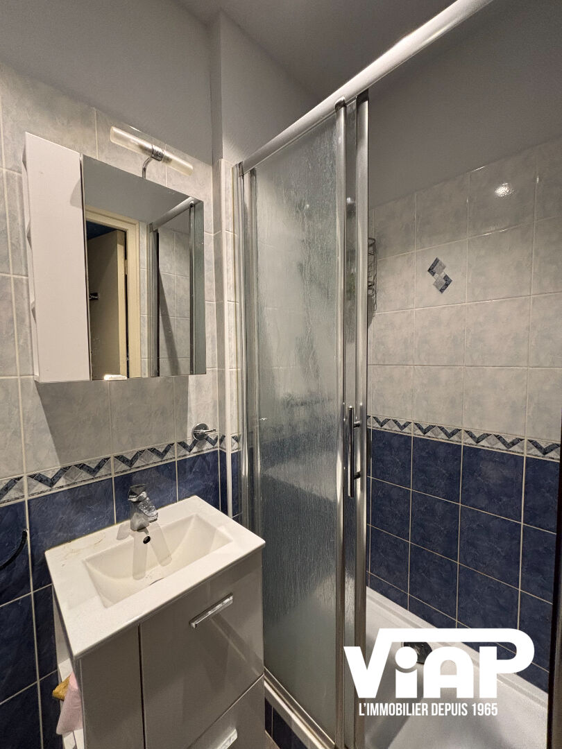 Photo GRAND T2 DE 49 M2 A LIMOGES image 6/6