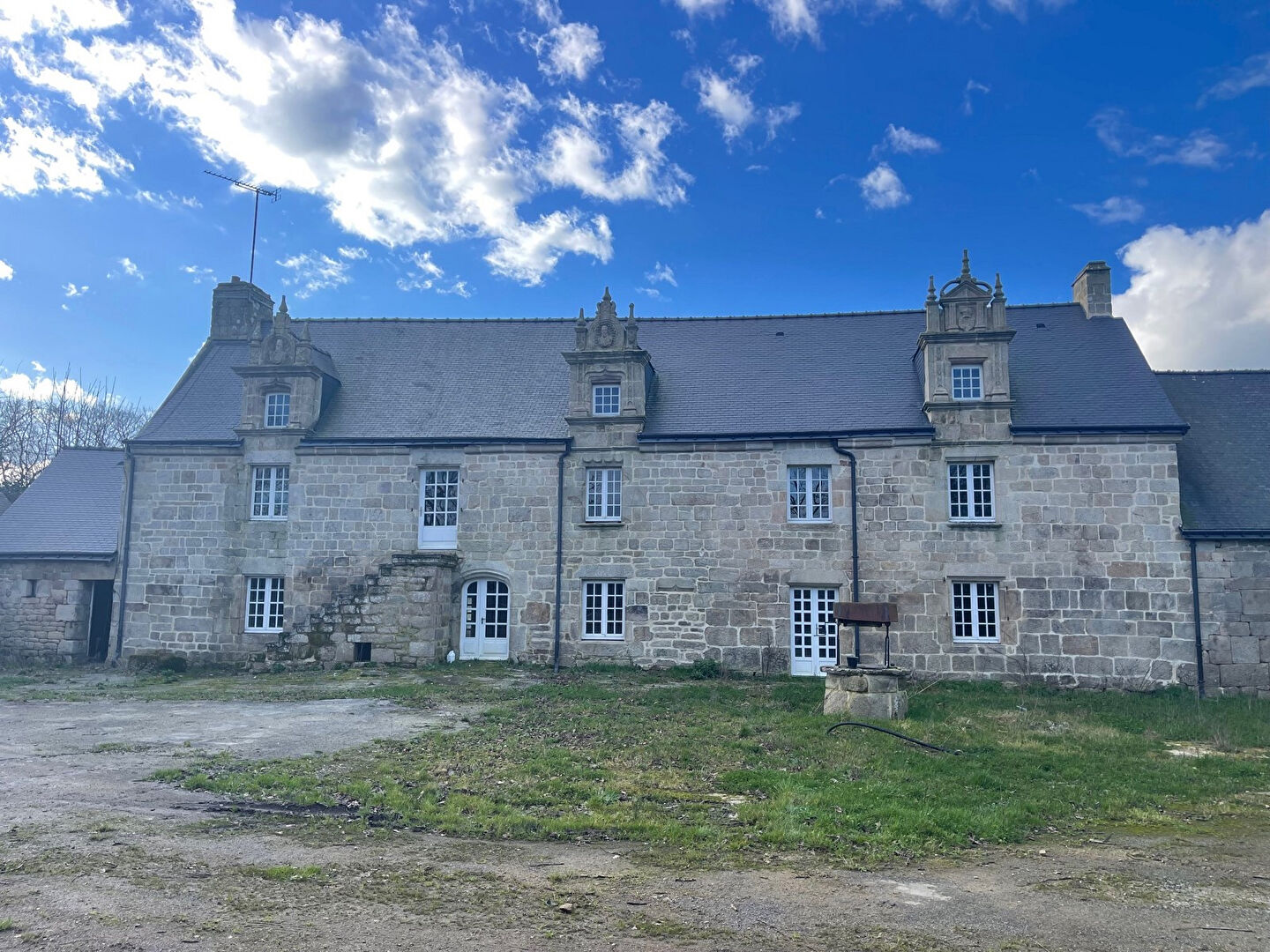 Photo Manoir XVIe et ses communs sur environ 2 hectares image 4/6