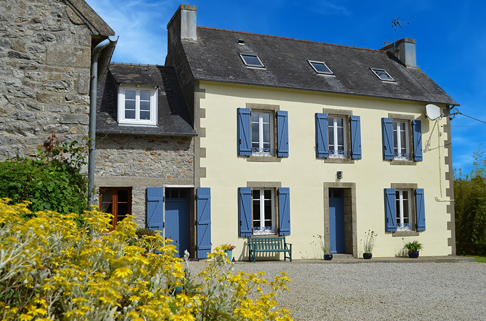 Photo Joli corps de ferme Saint Nic petite vue mer image 3/6