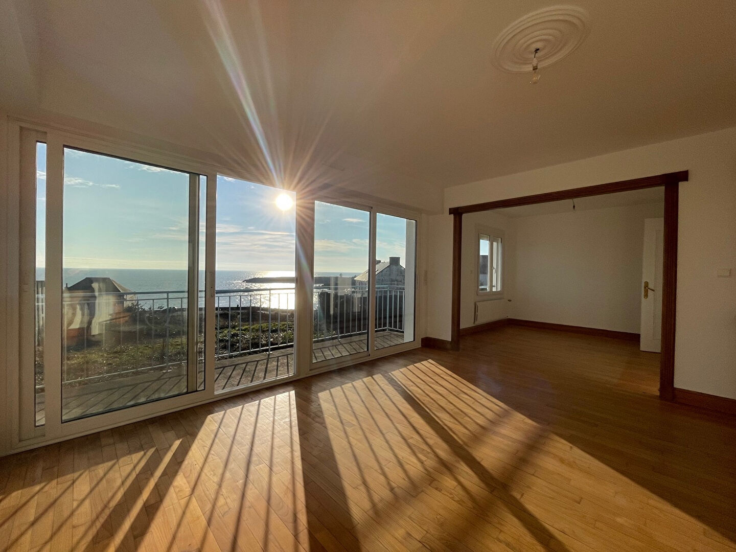 Photo Maison face à l'Océan - Port de Doelan image 2/6