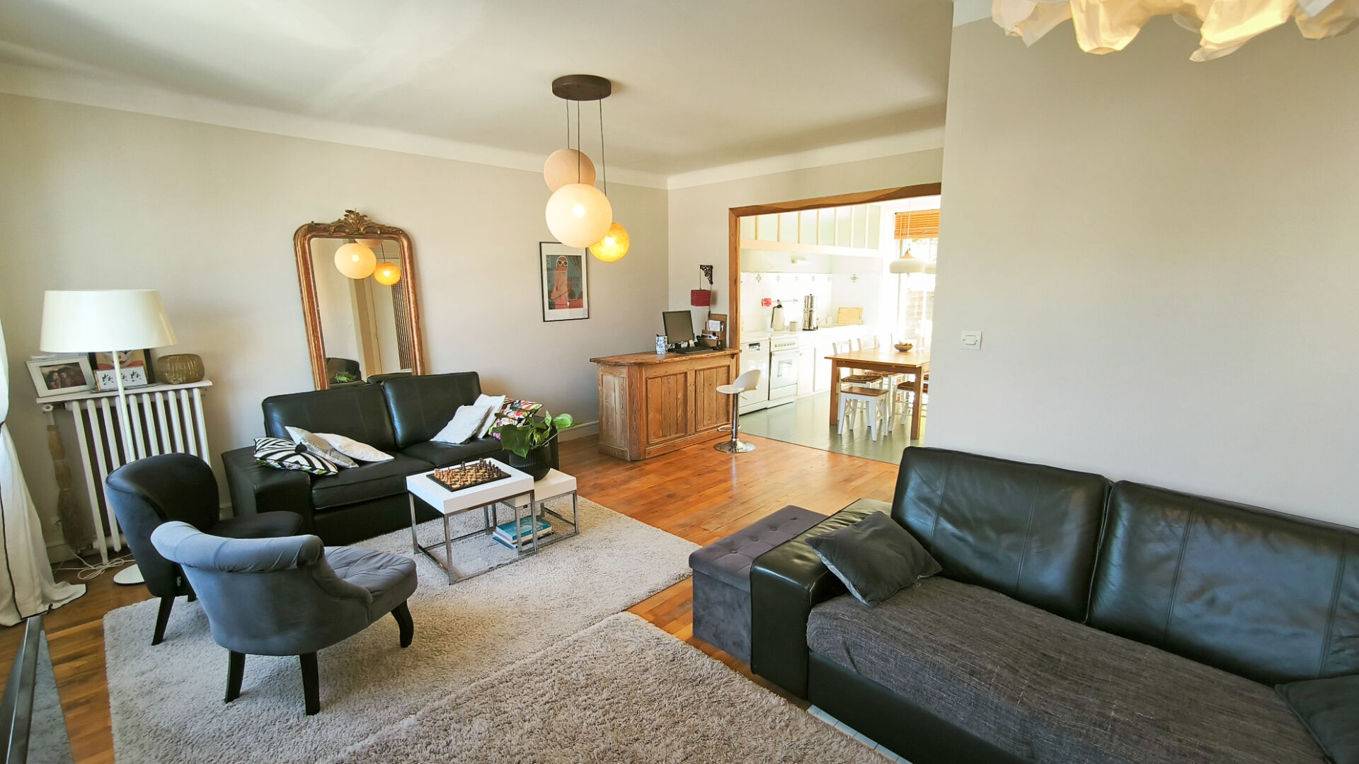 Photo Spacieuse maison des années 50 avec 5 chambres, jardin et garage à Quimper (La Tourelle) image 2/6