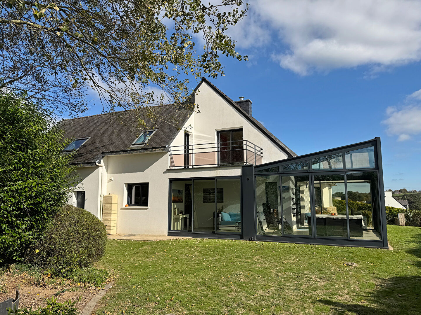 Maison contemporaine - 7 pièces - 180 m2