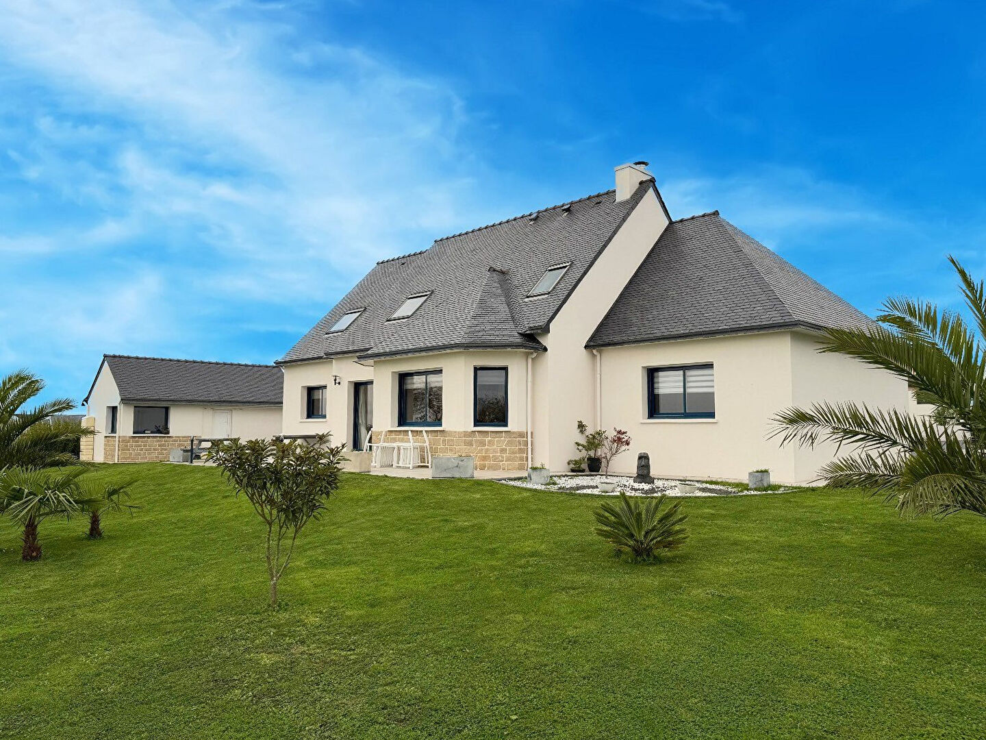 Maison contemporaine Plouider - 8 pièces -195 m2