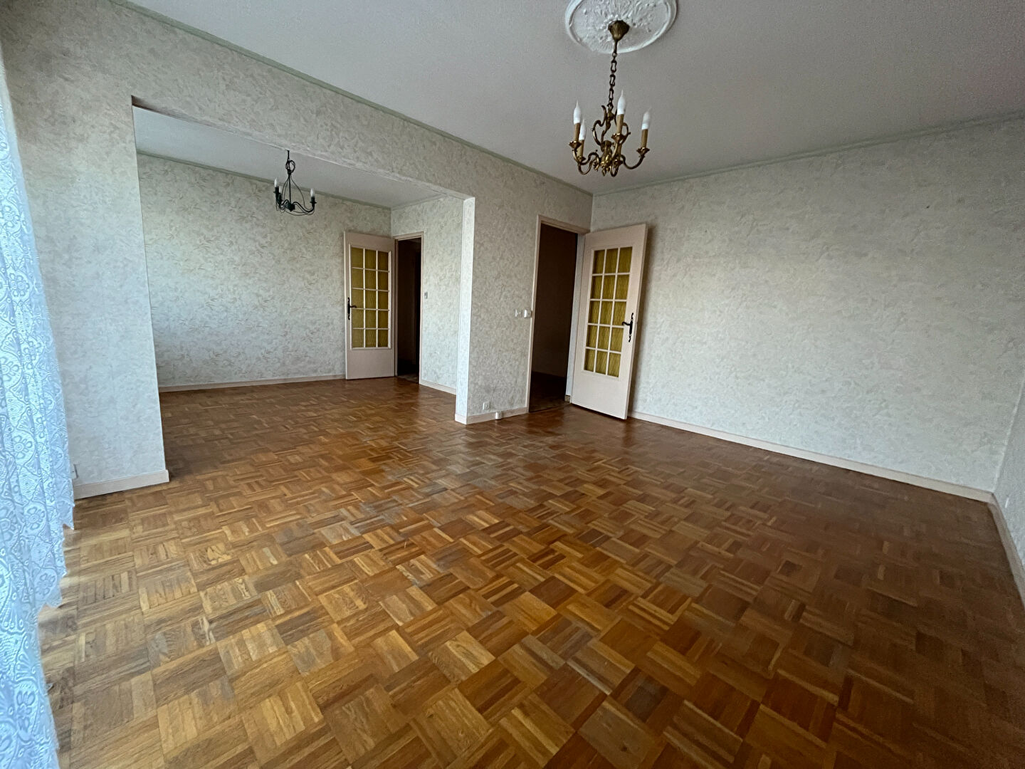 Photo Appartement St Priest 5 pièce(s) 90 m2 image 2/6