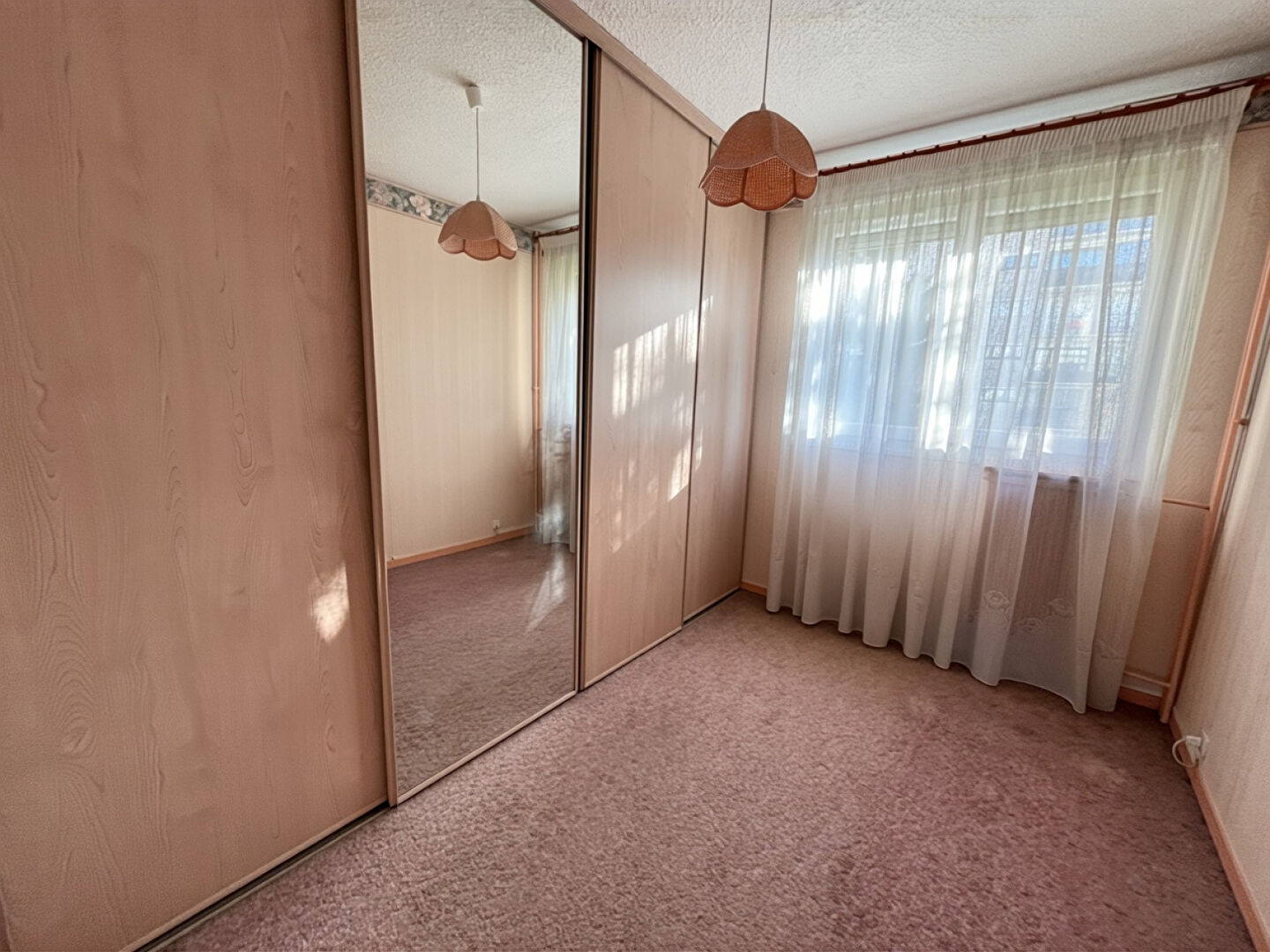 Photo Appartement St Priest 5 pièce(s) 90 m2 image 4/6