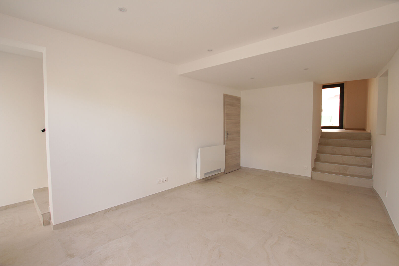 Photo Maison de ville rénovée avec cachet T4 95 m² image 4/6