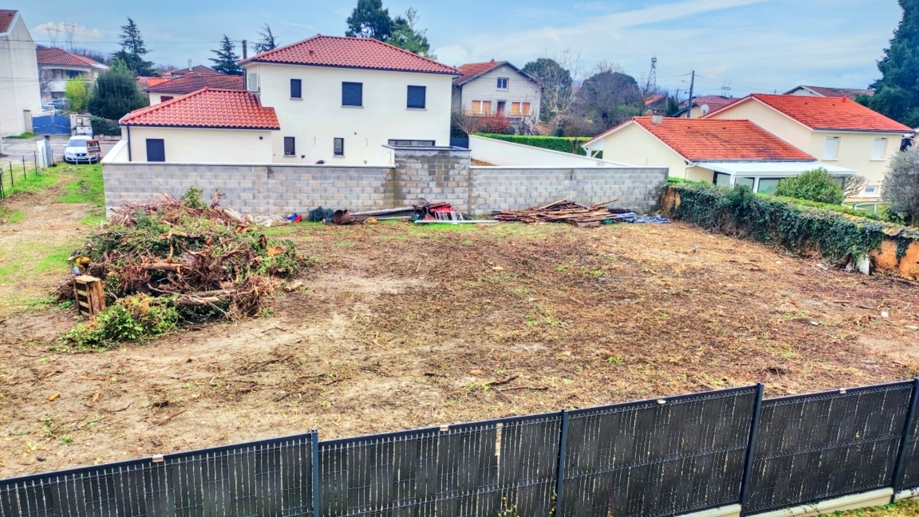 Photo Terrain constructible St Priest 677 m2 image 3/3