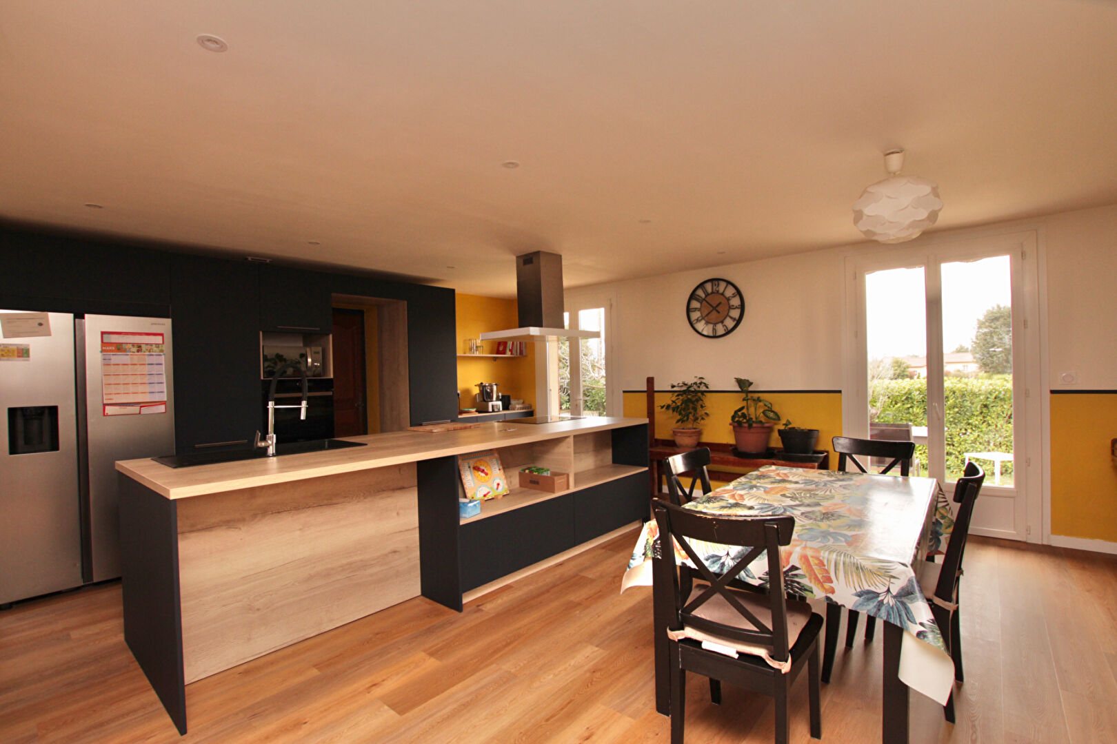 Photo TOUSSIEU - Maison de type 6 image 4/6