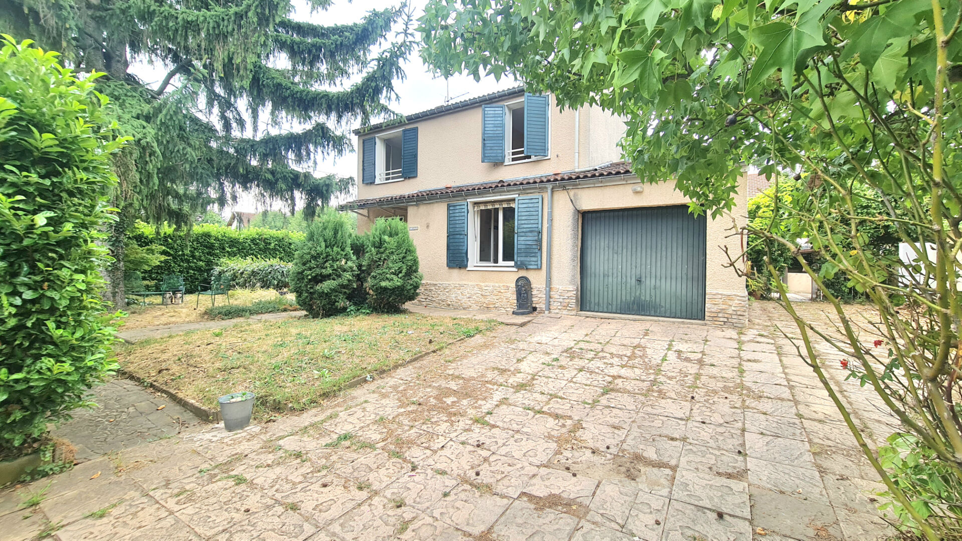 Maison Saint Priest Village 5 pièce(s)