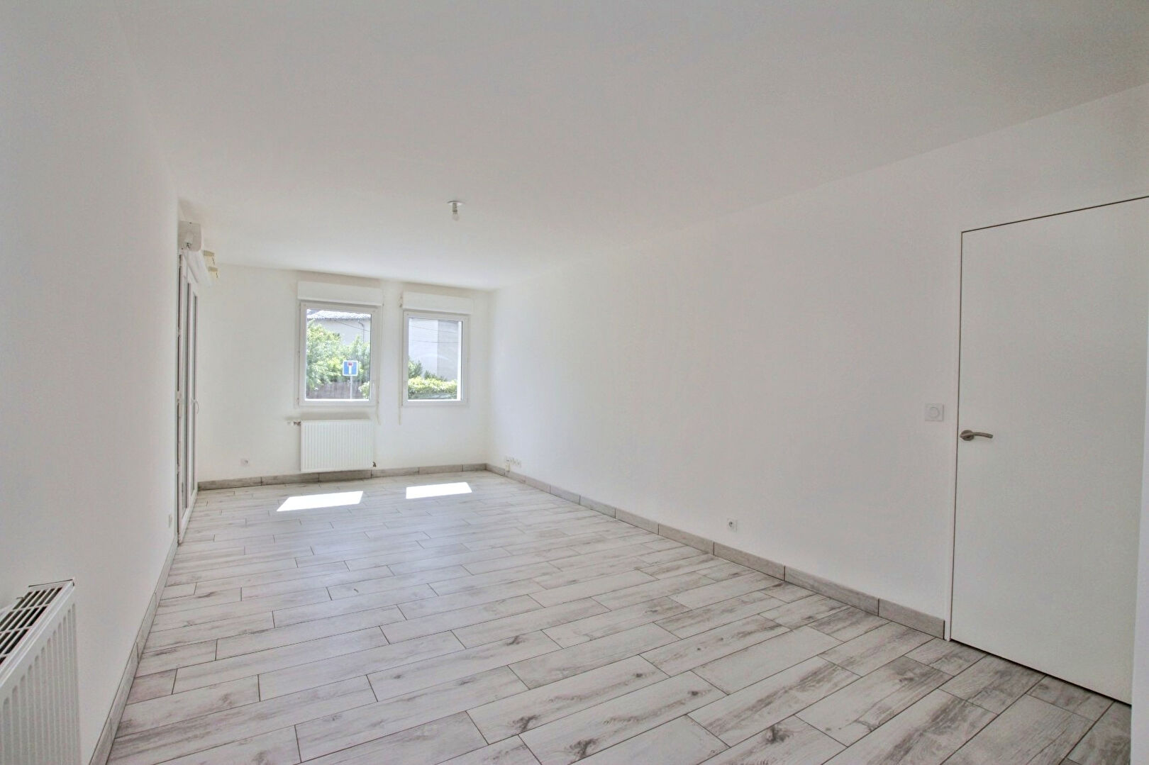 Photo MIONS Centre - T3 Rez-de-Jardin image 2/6