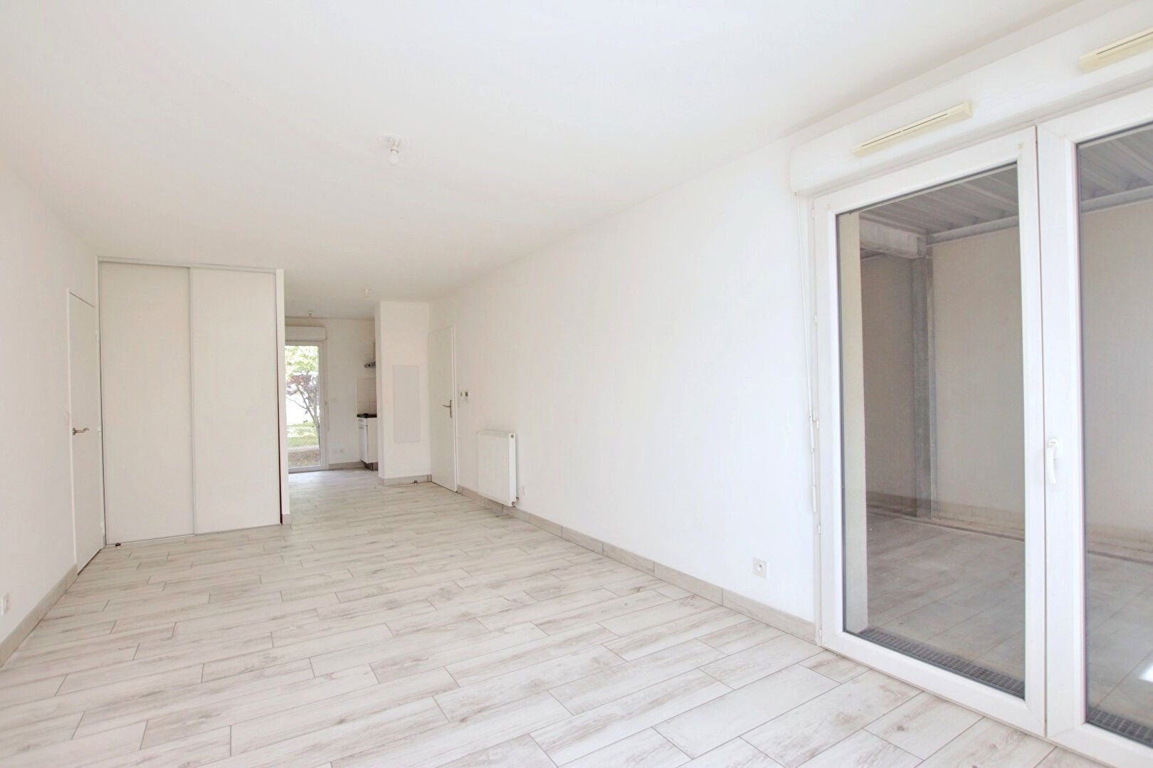 Photo MIONS Centre - T3 Rez-de-Jardin image 4/6