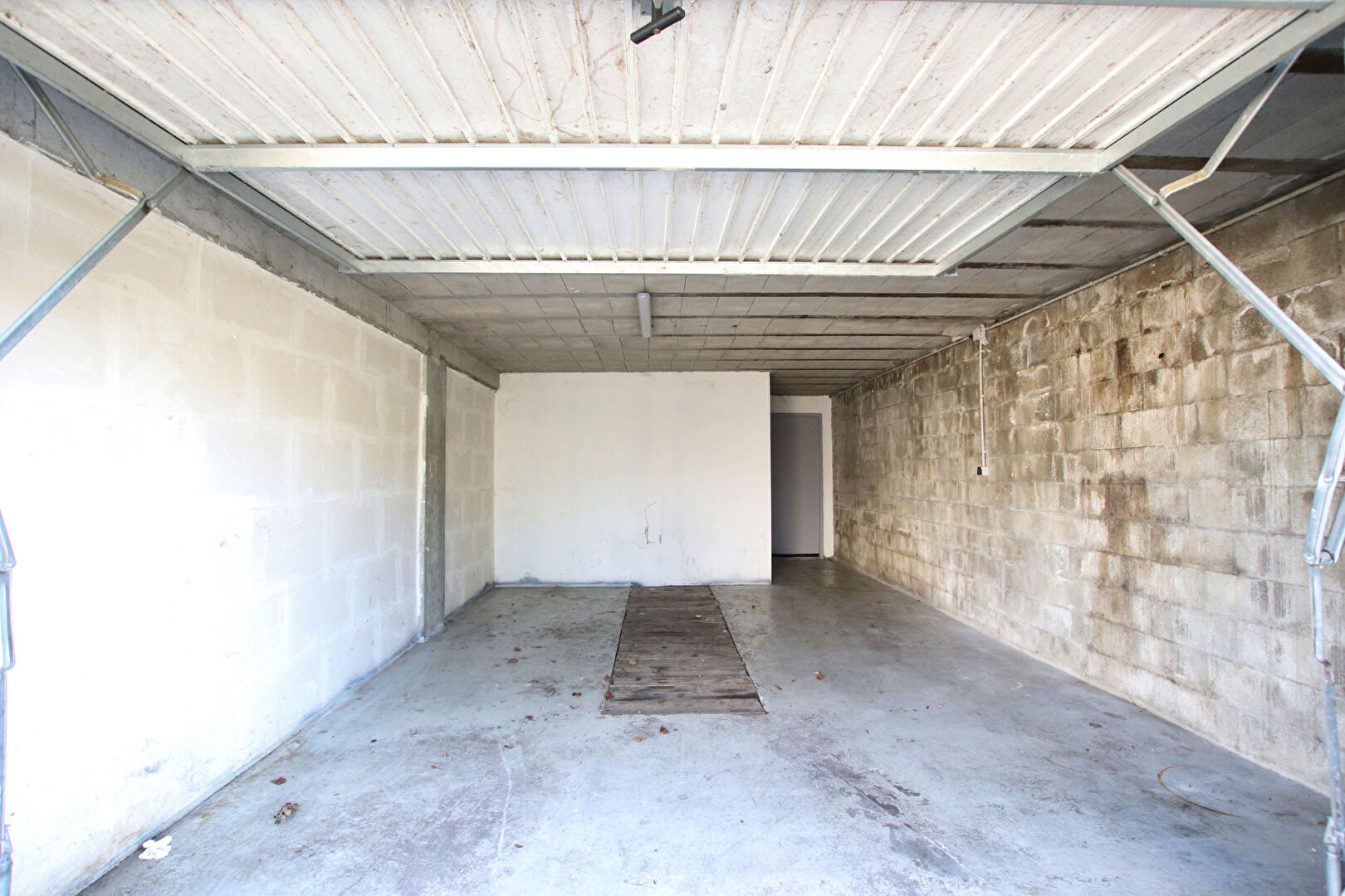 Photo Appartement Jons T2 63.22 m² + garage + jardin image 6/6