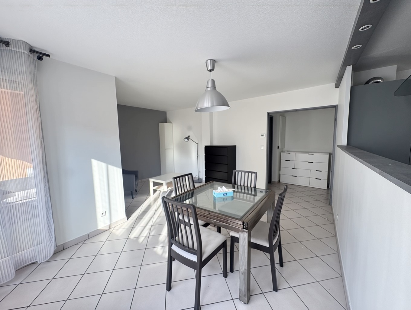 Photo Saint-Priest, au coeur du village, T3, une opportunité rare image 5/6