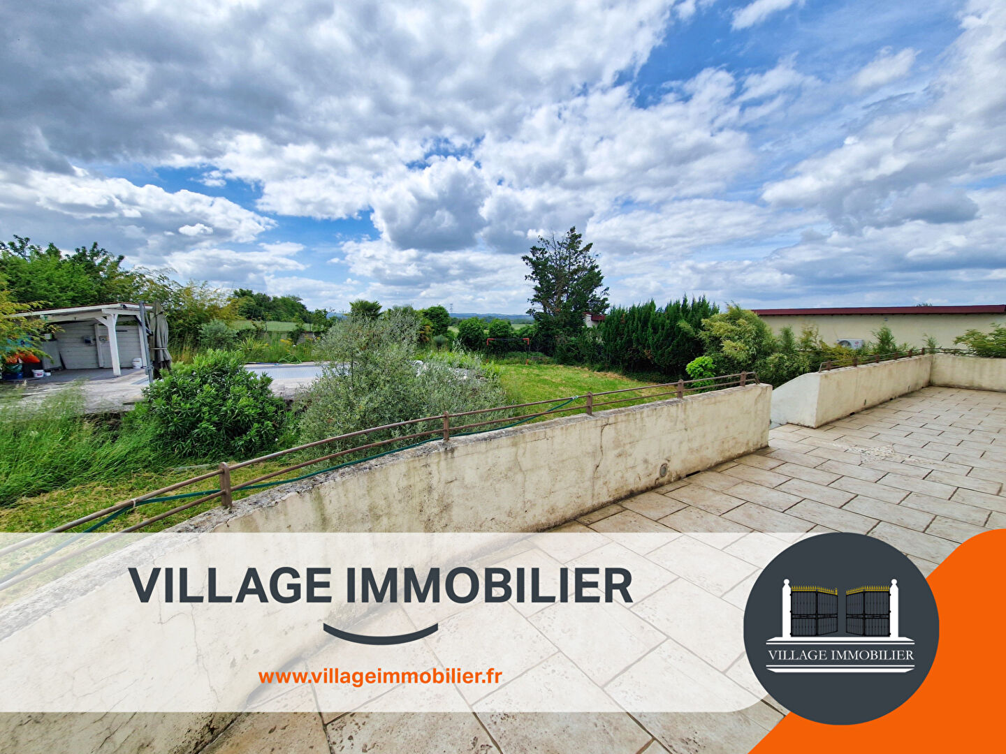 Agence immobilière de VILLAGE IMMOBILIER - VILLAGE IMMOBILIER MIONS