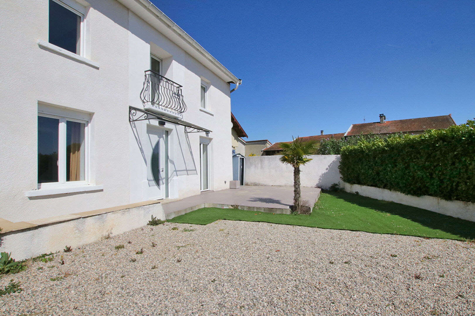 Photo Maison Balan 5 pièce(s) 106 m2 image 2/6