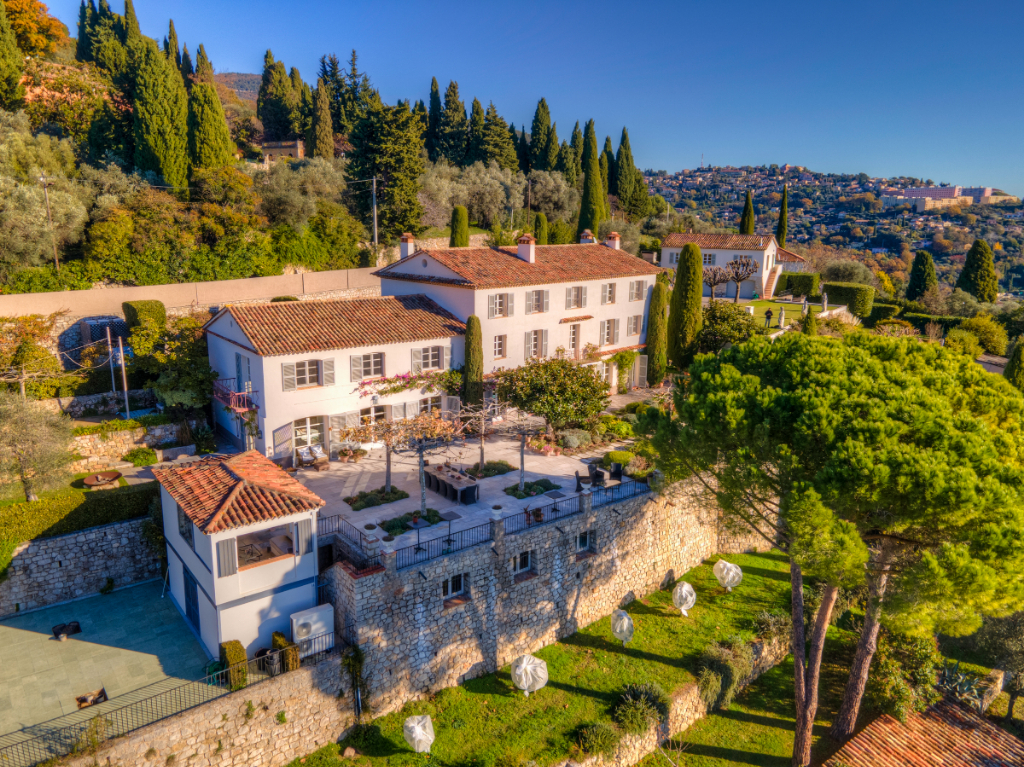 Stunning property in Alpes-Maritimes, featuring a terrace and expansive views of the surrounding landscape.