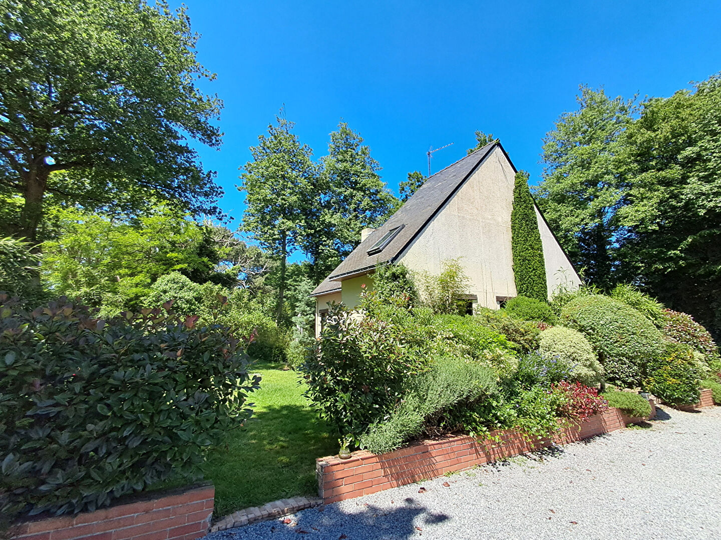 Maison familiale 140m2 avec jardin arboré - HERBIGNAC