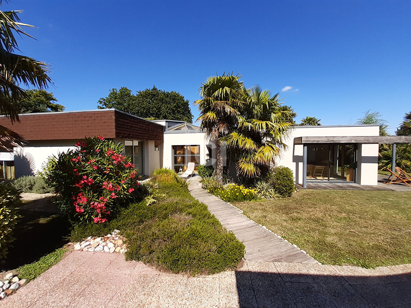 Maison La Chapelle Des Marais 5 pièce(s) 177 m2