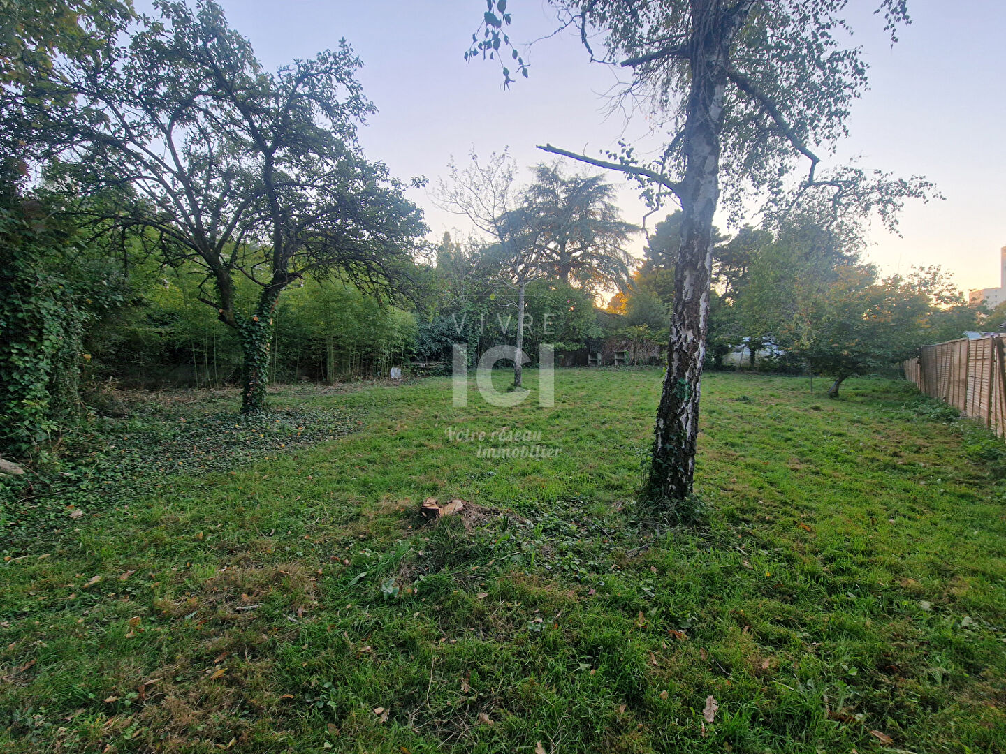 Rare  - Terrain  de 1000 m² constructible Plessis Tison