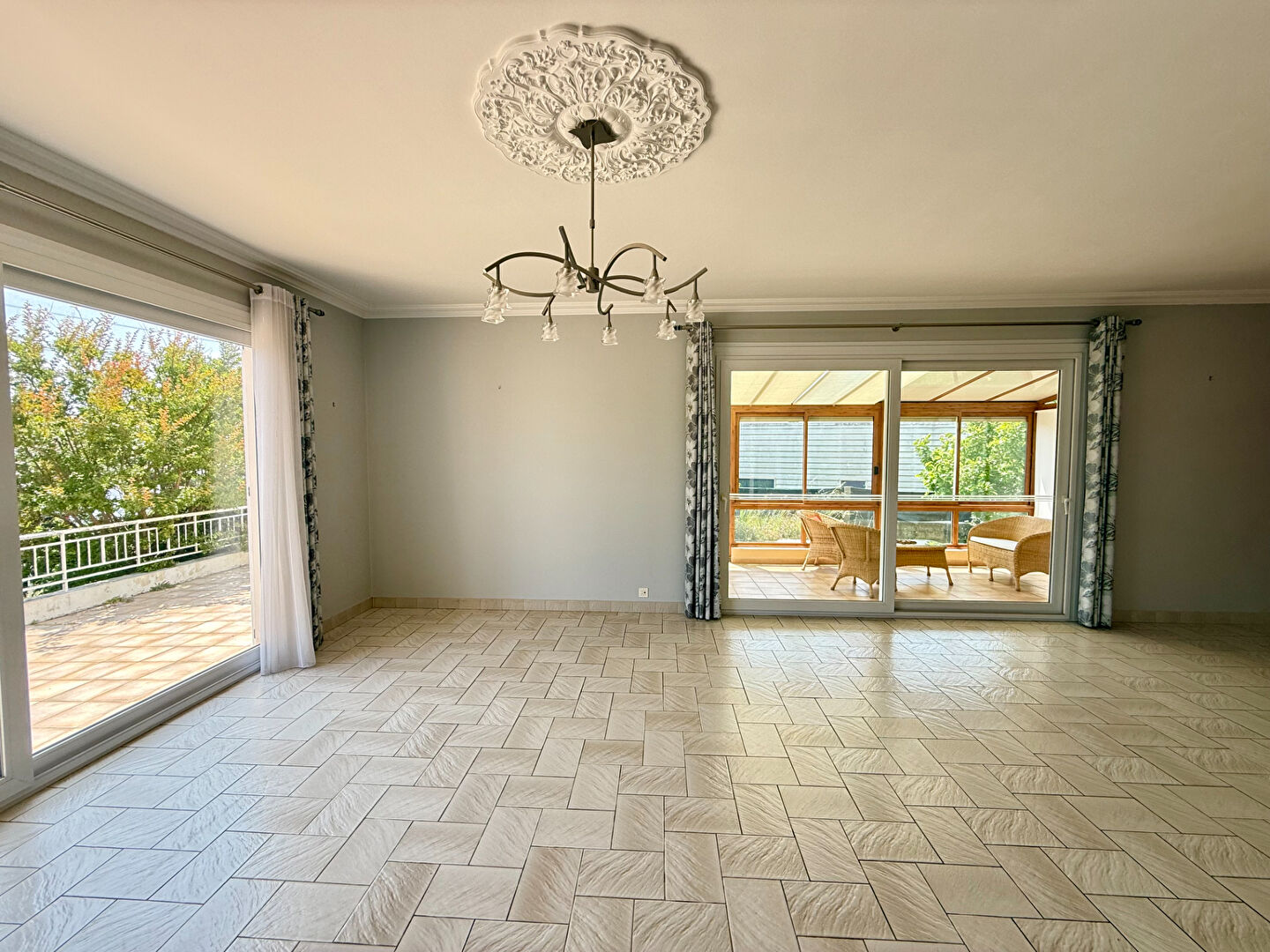 Photo MAISON FAMILIALE PROCHE COMMERCES image 3/4