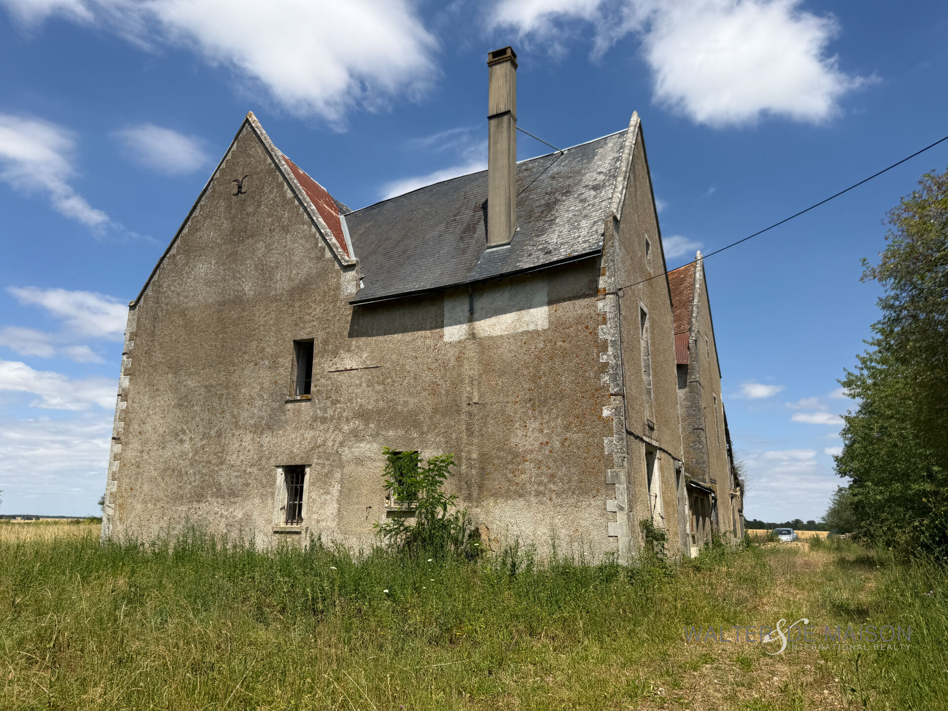 Demeure de caractère à réhabiliter - 340 m2 d'emprise au sol