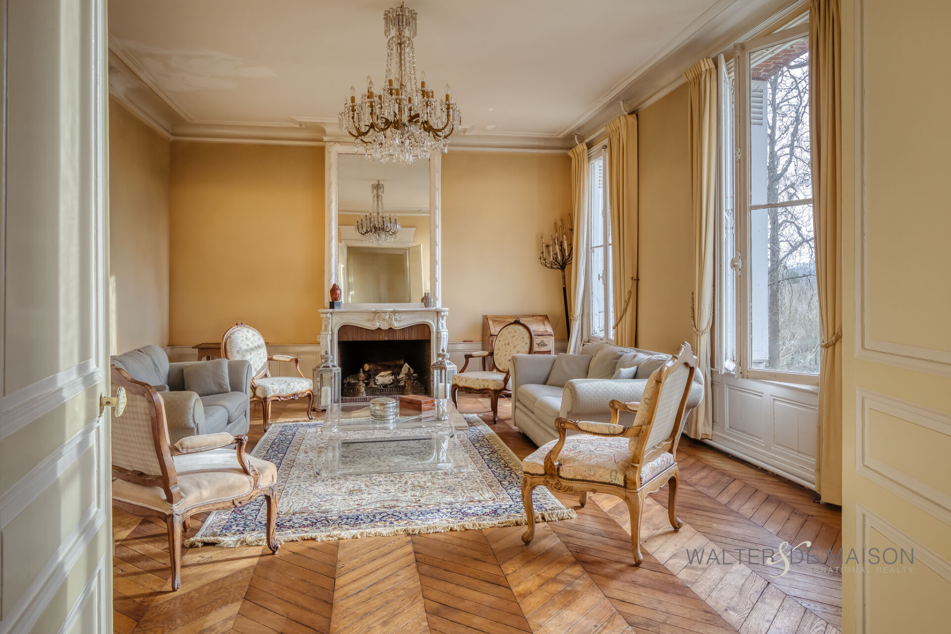 Rare demeure normande 252 m², 7 ch, parc 2 ha, vue village ? RY (76), village d'Emma Bovary, 20 km ROUEN, 120 km PARIS. Rénovation prestige