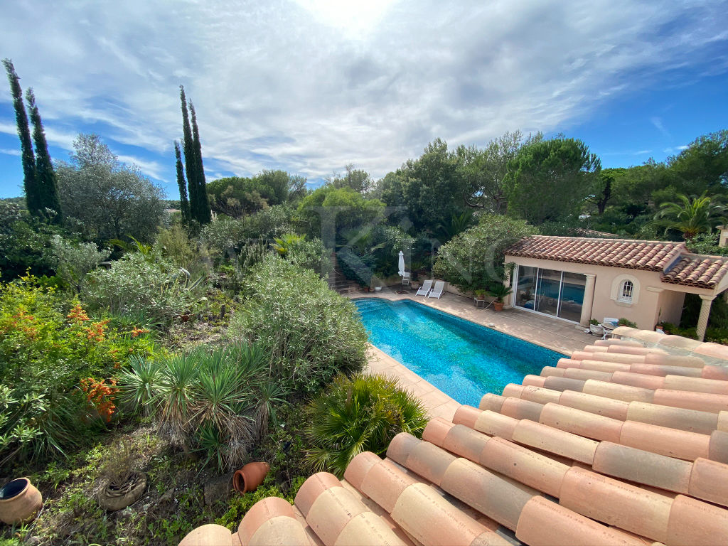 Villa de 4 chambres à vendre un quartier résidentiel de saint raphael