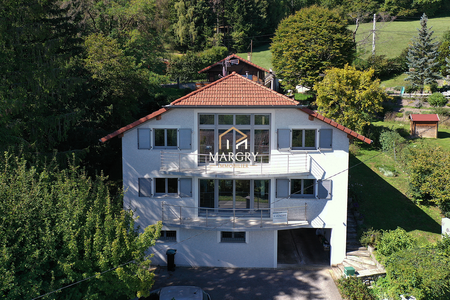 Agence immobilière de 
 WILLIAM Y. MARGRY - WILLIAM Y. MARGRY 
