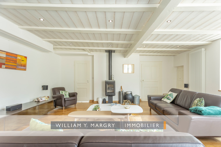 Agence immobilière de 
 WILLIAM Y. MARGRY - WILLIAM Y. MARGRY 
