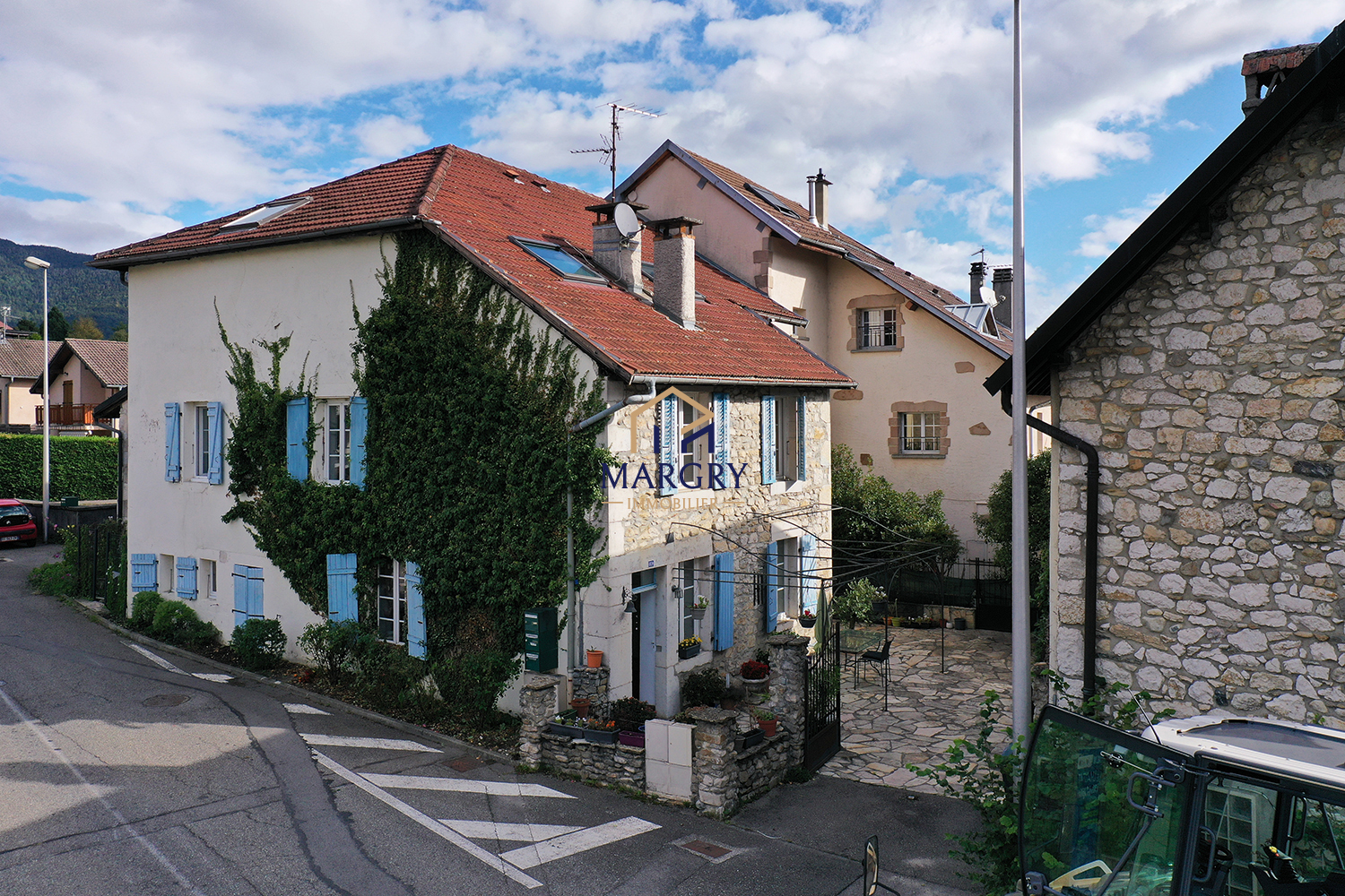Agence immobilière de 
 WILLIAM Y. MARGRY - WILLIAM Y. MARGRY 
