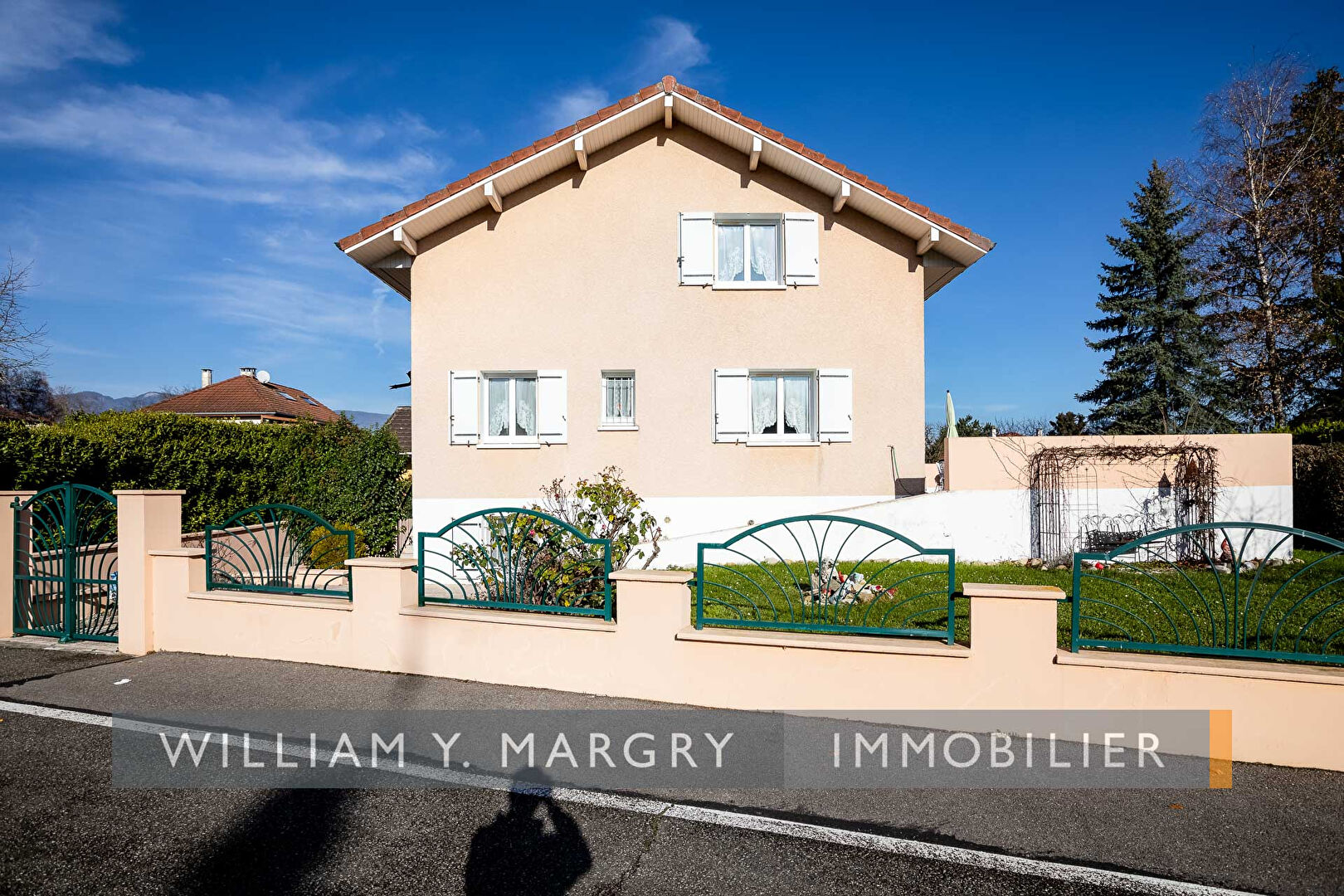 Agence immobilière de 
 WILLIAM Y. MARGRY - WILLIAM Y. MARGRY 
