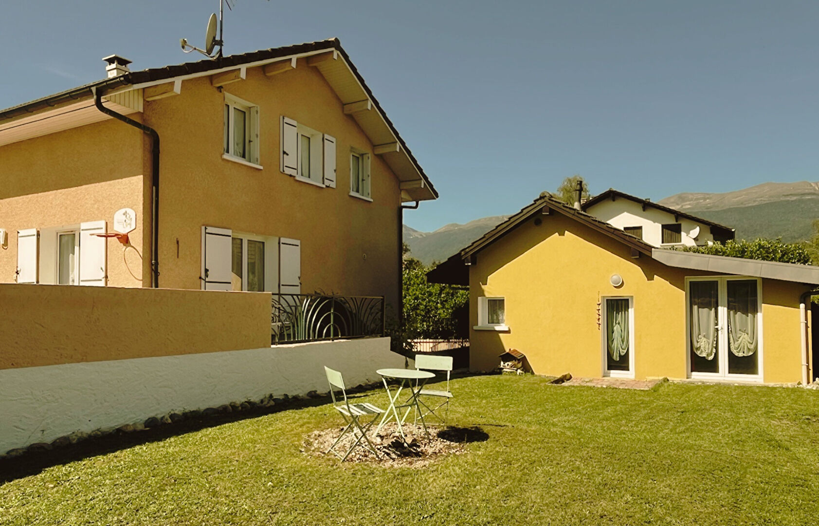 Agence immobilière de 
 WILLIAM Y. MARGRY - WILLIAM Y. MARGRY 
