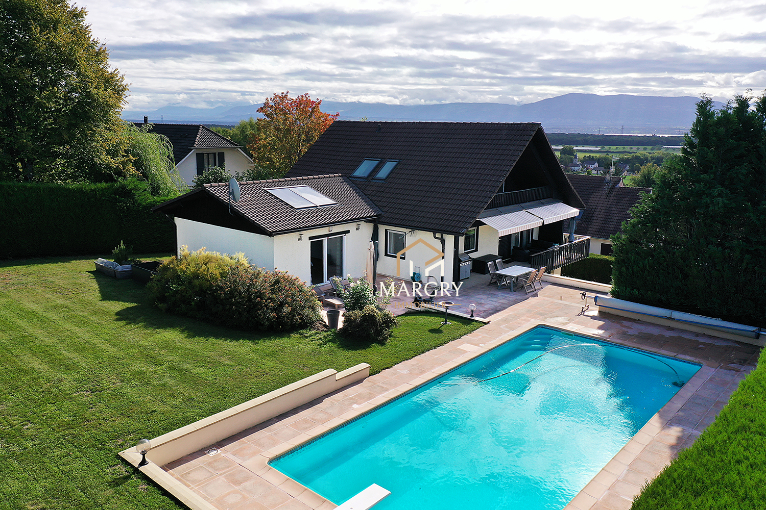 Agence immobilière de 
 WILLIAM Y. MARGRY - WILLIAM Y. MARGRY 
