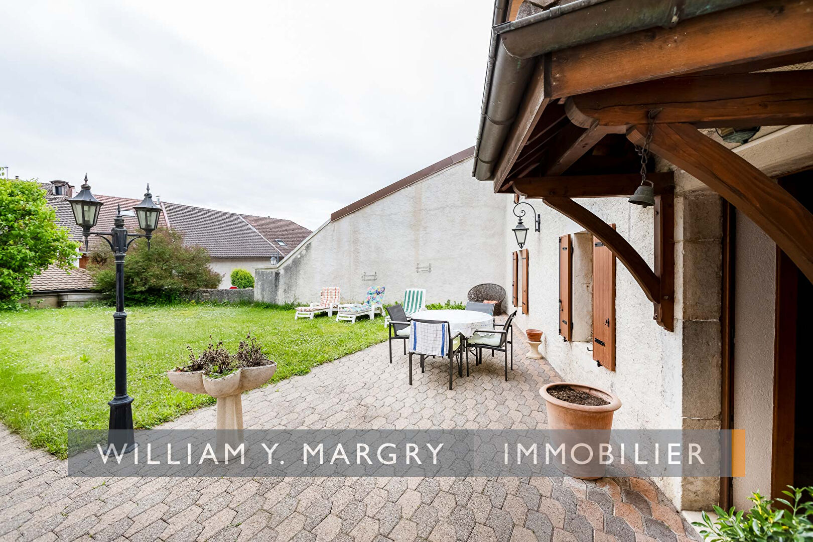 Agence immobilière de 
 WILLIAM Y. MARGRY - WILLIAM Y. MARGRY 
