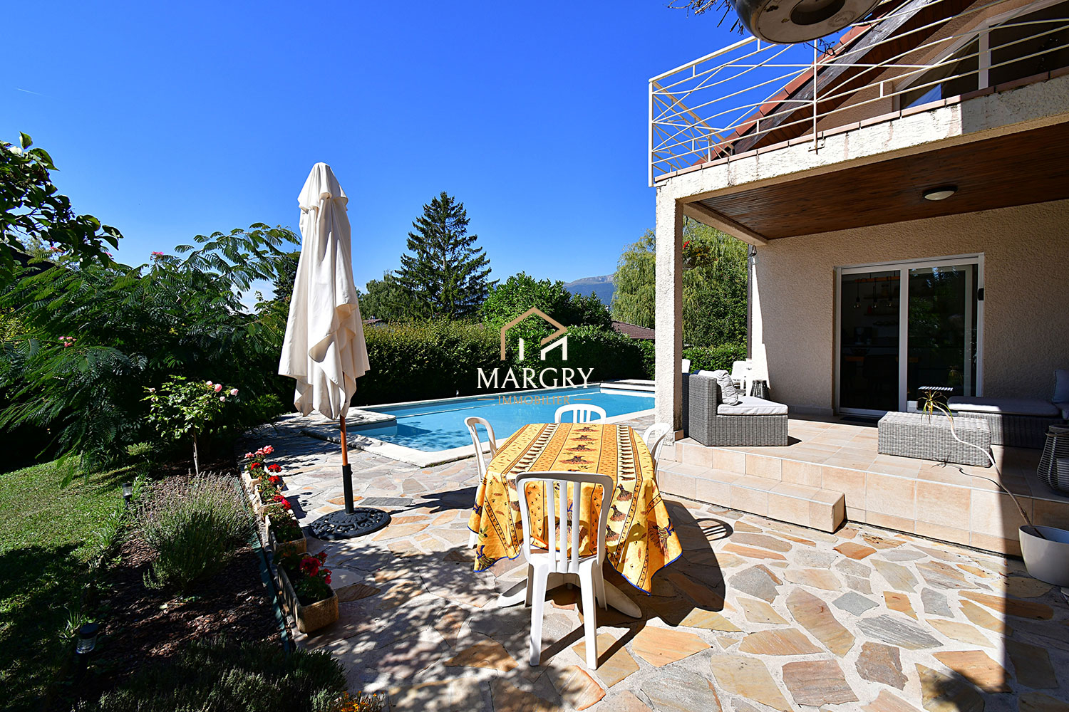 Photo Maison spacieuse, au calme, piscine. image 3/6