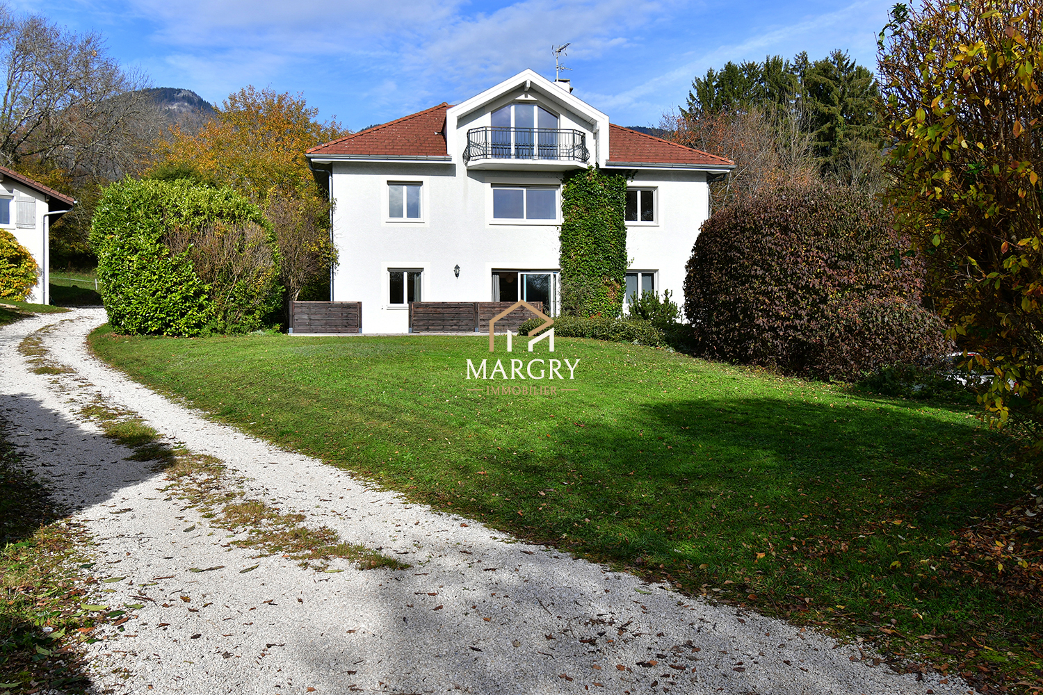 Agence immobilière de 
 WILLIAM Y. MARGRY - WILLIAM Y. MARGRY 
