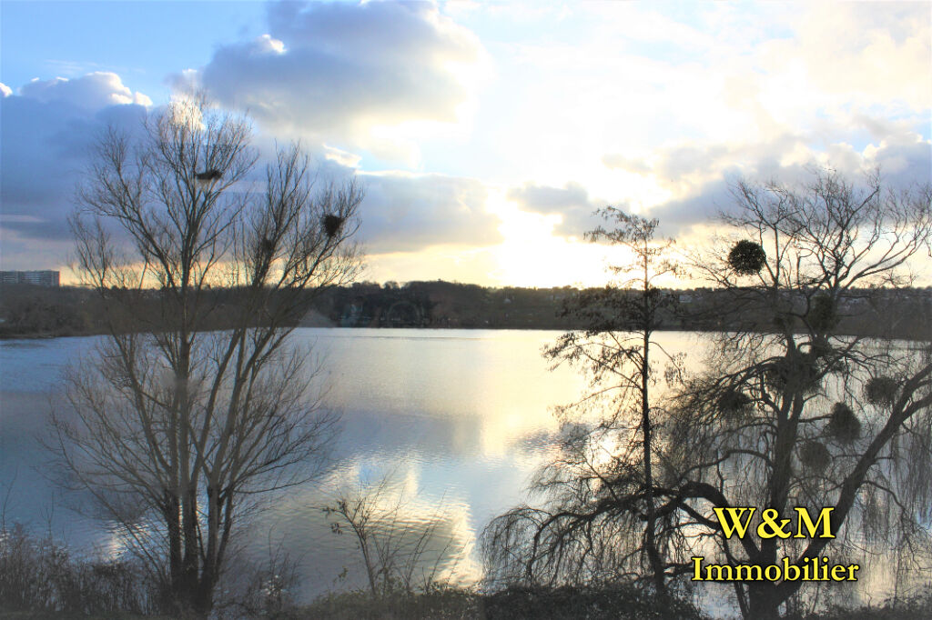 Photo Bureau à Louer de 48.83 m² - donnant sur la Nationale 7 image 1/6