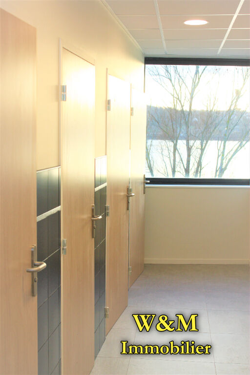 Photo Bureau à Louer de 48.83 m² - donnant sur la Nationale 7 image 5/6