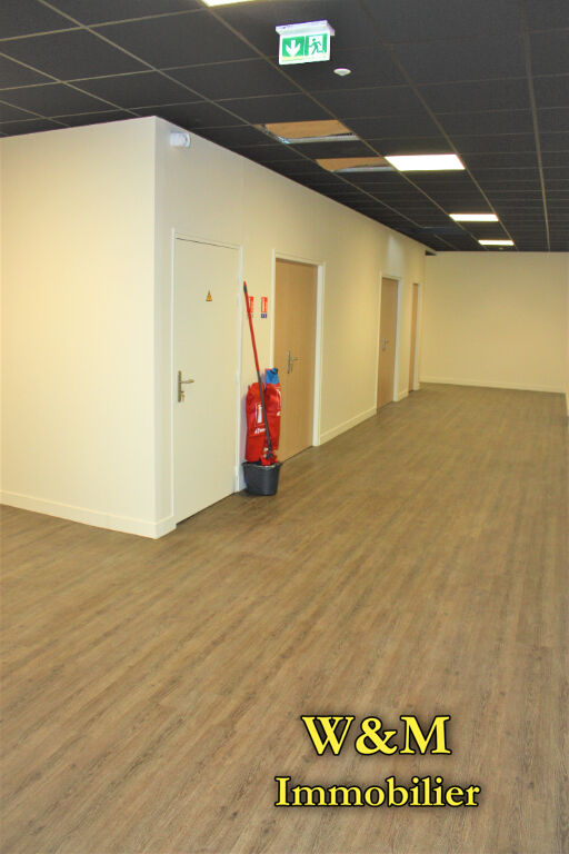Photo Bureau à Louer de 48.83 m² - donnant sur la Nationale 7 image 6/6