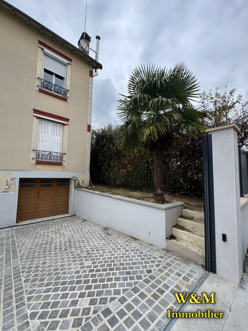 Photo ORLY VILLE - BELLE MAISON INDIVIDUELLE AVEC SOUS SOL ET GARAGE image 1/5