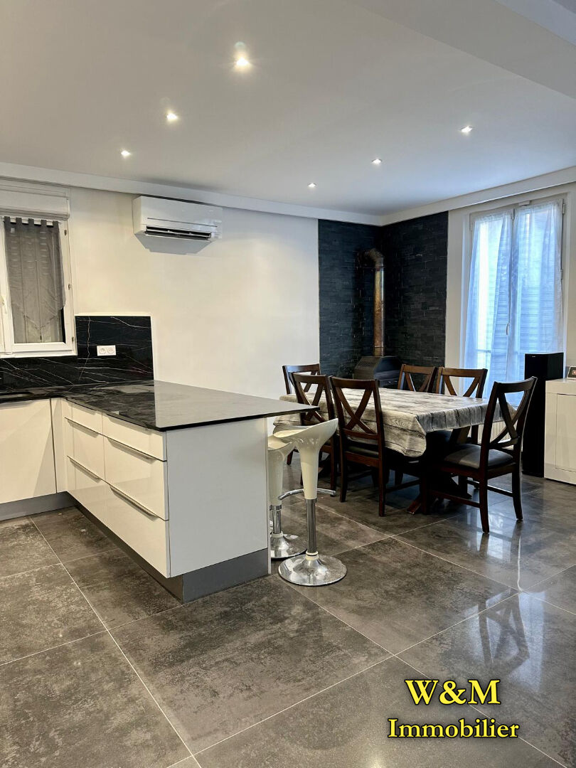 Photo ORLY VILLE - BELLE MAISON INDIVIDUELLE AVEC SOUS SOL ET GARAGE image 2/5