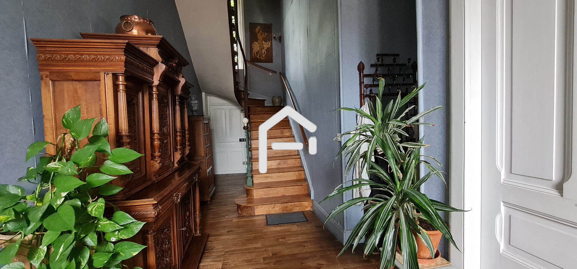 Photo Vrai coup de coeur pour cette maison de maître ! image 5/6